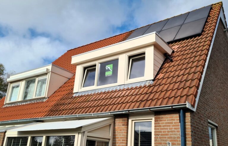 Kunststof met houtnerf  Dakkapellen met plat dak -Julianadorp 3