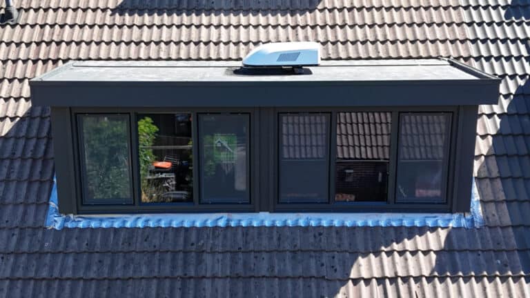 Dakkapel plat dak met airco