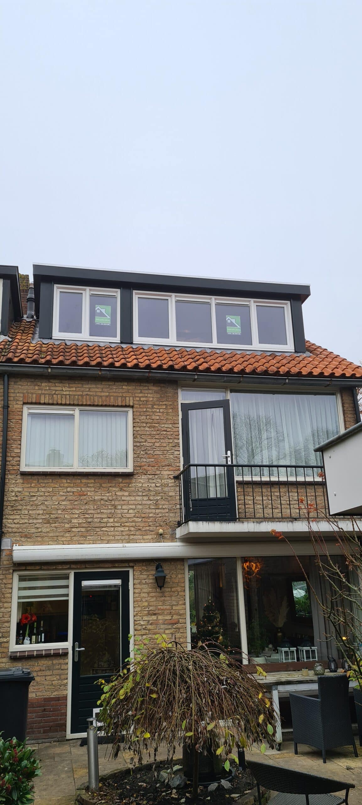 Kunststof met houtnerf  Dakkapel met plat dak – Hilversum 4