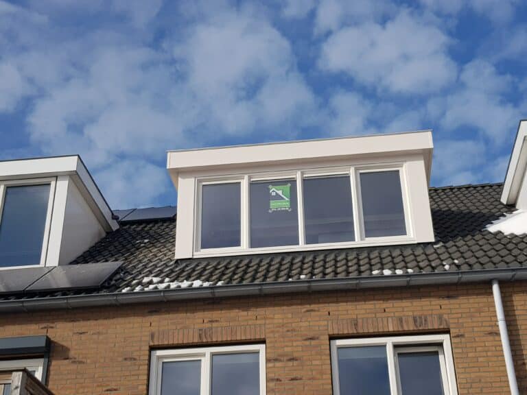 Kunststof met houtnerf  Dakkapel met plat dak – Beverwijk 4
