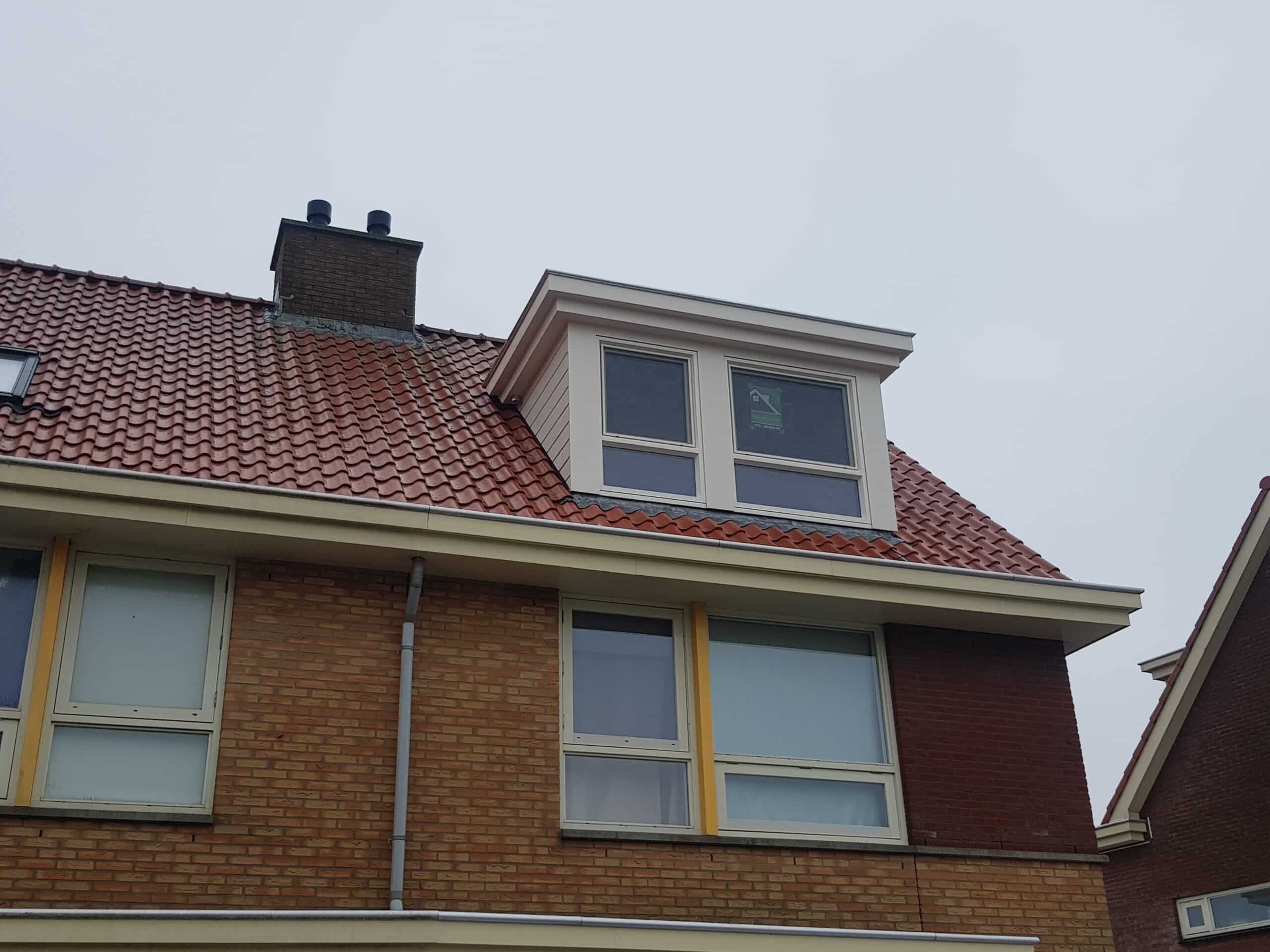 Kunststof met houtnerf  Dakkapel met plat dak – Ursem 3