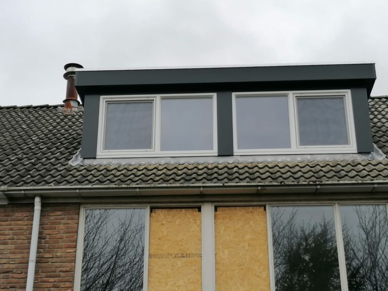 Kunststof met houtnerf  Dakkapel met plat dak – Zaandam 3