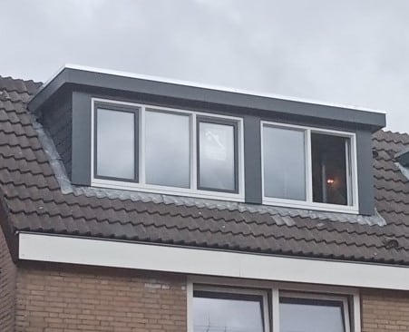 Kunststof met houtnerf  Dakkapel met plat dak – Hoofddorp 3