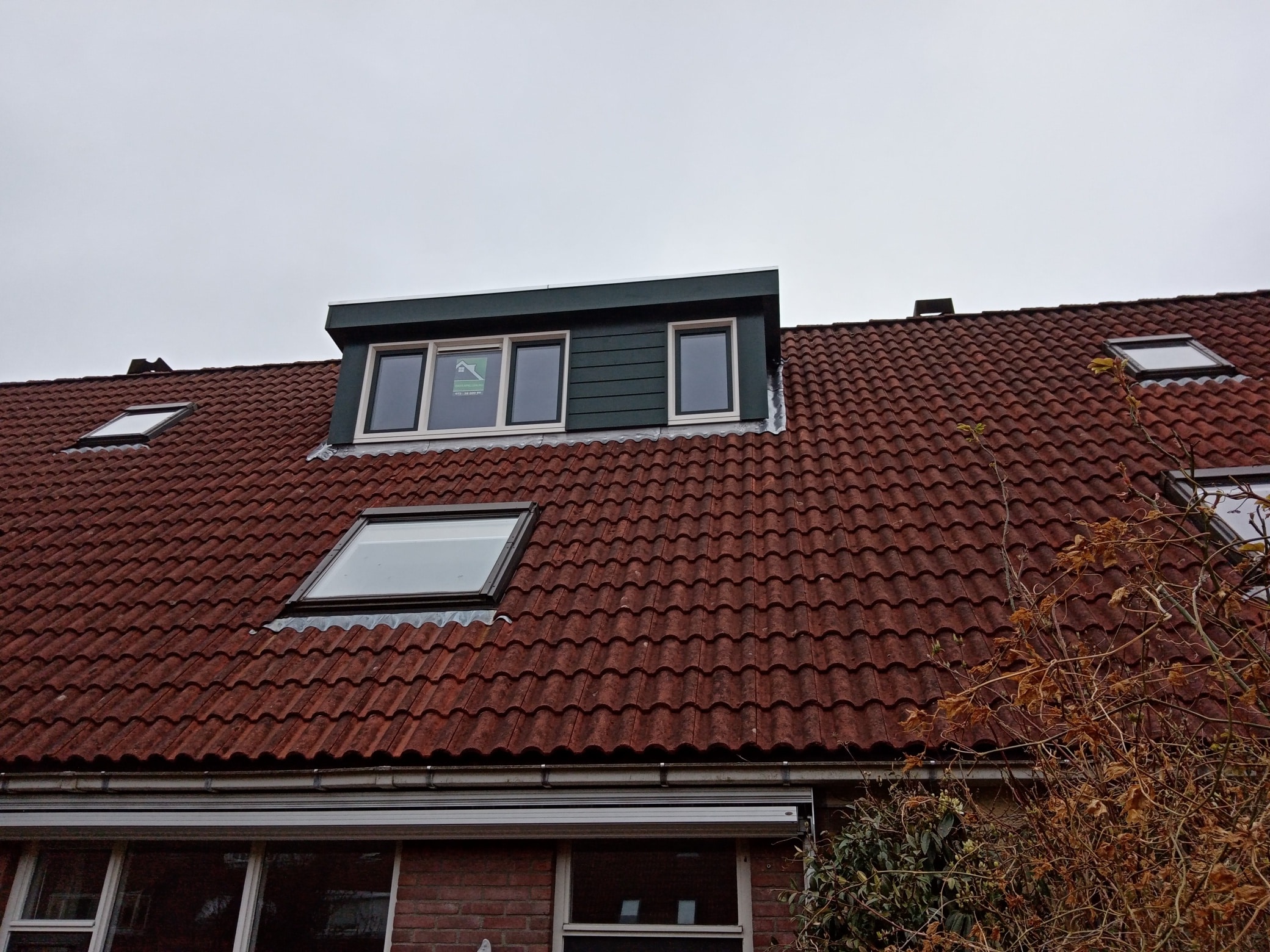 Kunststof met houtnerf  Dakkapel met plat dak – Alkmaar 3