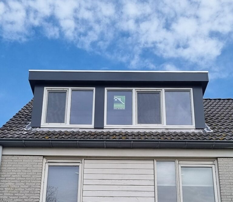 Kunststof met houtnerf  Dakkapel met plat dak – Landsmeer 3
