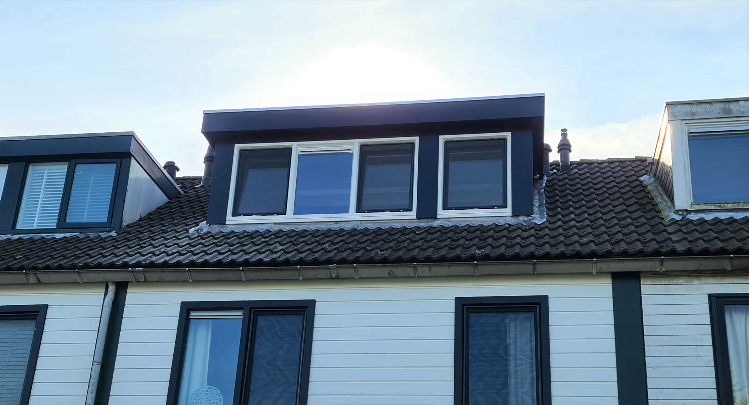 Kunststof met houtnerf  Dakkapel met plat dak – Zaandam 3