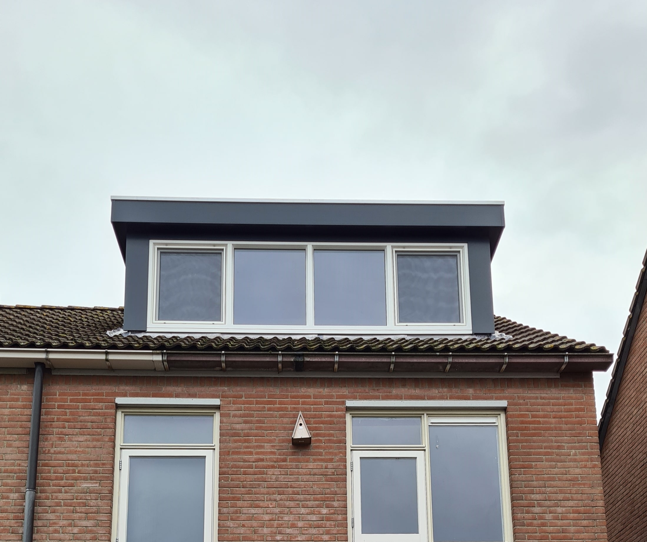 Kunststof met houtnerf  Dakkapel met plat dak – Alkmaar 3