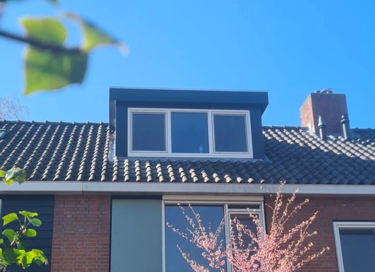 Kunststof met houtnerf  Dakkapel met plat dak – Aalsmeer 3