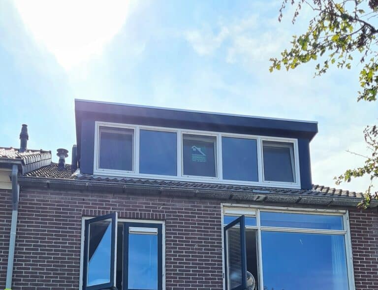 Kunststof met houtnerf  Dakkapel met plat dak – Den Helder 3