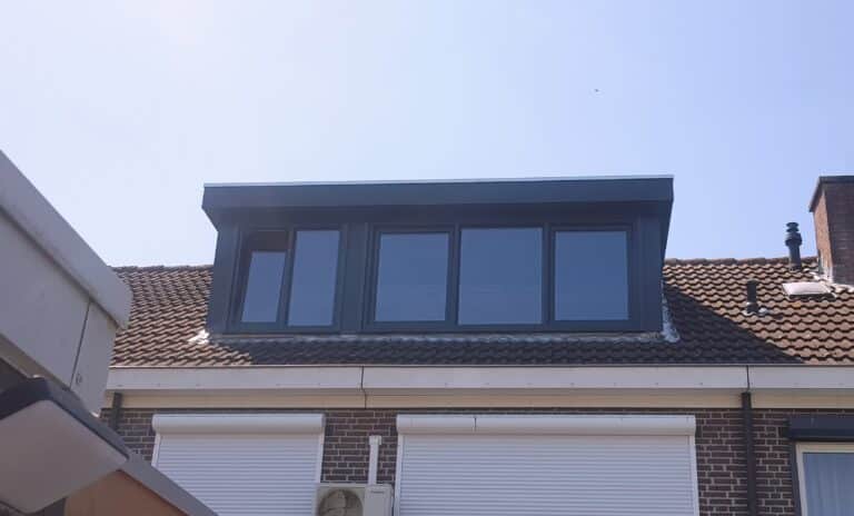 Kunststof met houtnerf  Dakkapel met plat dak – Heemskerk 3