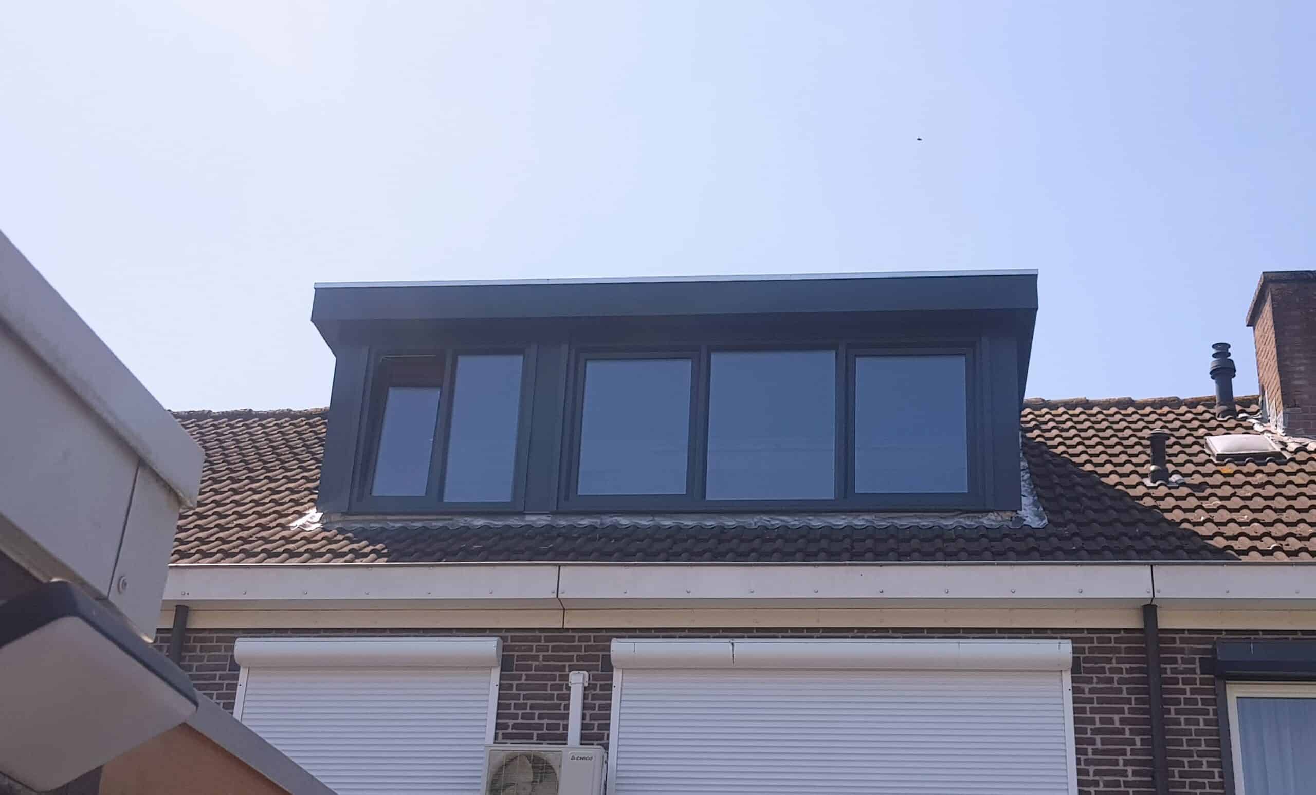 Kunststof met houtnerf  Dakkapel met plat dak – Heemskerk 3