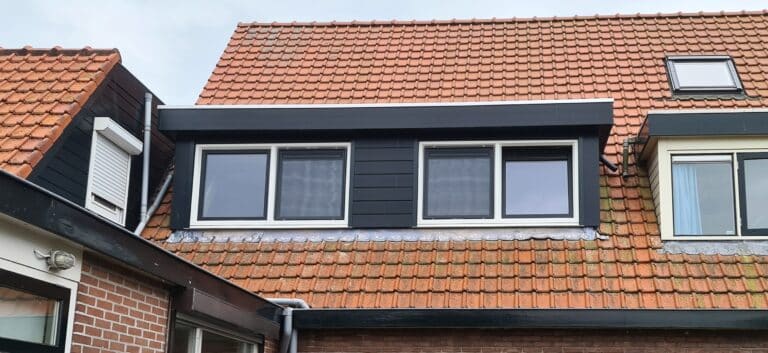 Kunststof met houtnerf  Dakkapel met plat dak – Wormer 3
