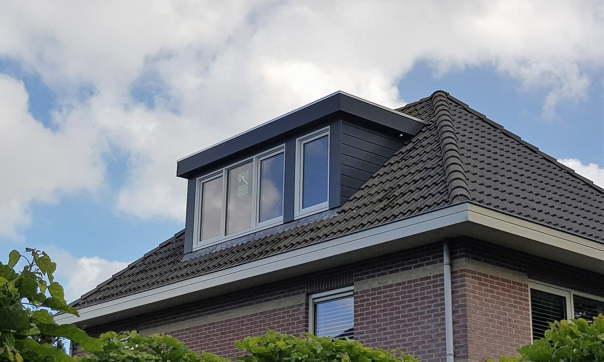 Kunststof met houtnerf  Dakkapel met plat dak – Castricum 3