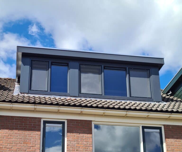 Kunststof met houtnerf  Dakkapel met plat dak – Purmerend 4