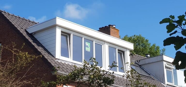 Kunststof met houtnerf  Dakkapel met plat dak – Heemstede 3