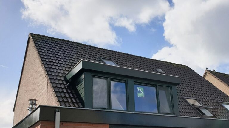 Kunststof met houtnerf  Dakkapel met plat dak – Wormer 3