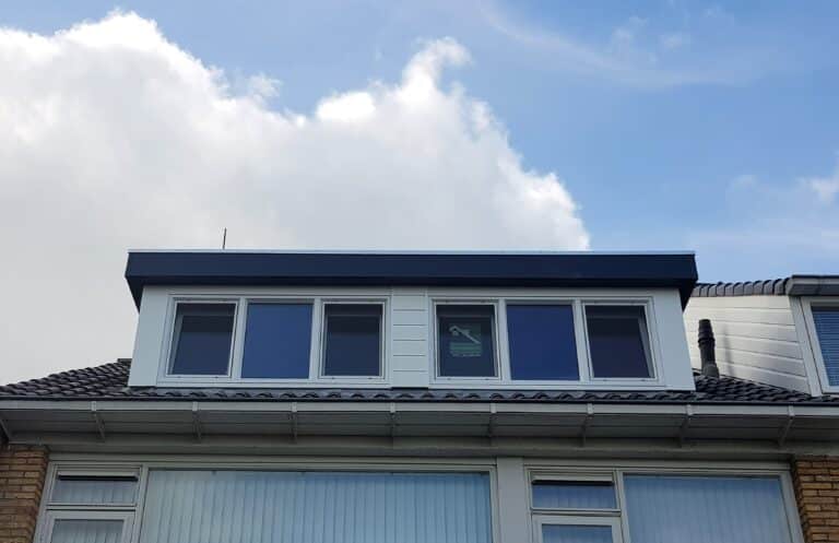 Kunststof met houtnerf  Dakkapel met plat dak – Castricum 3