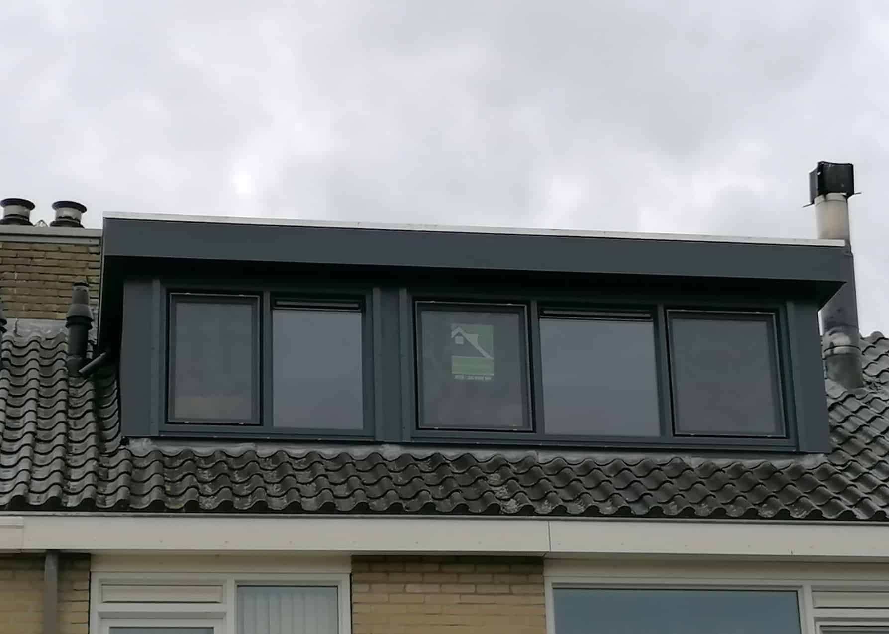 Kunststof met houtnerf  Dakkapel met plat dak – Den Helder 3