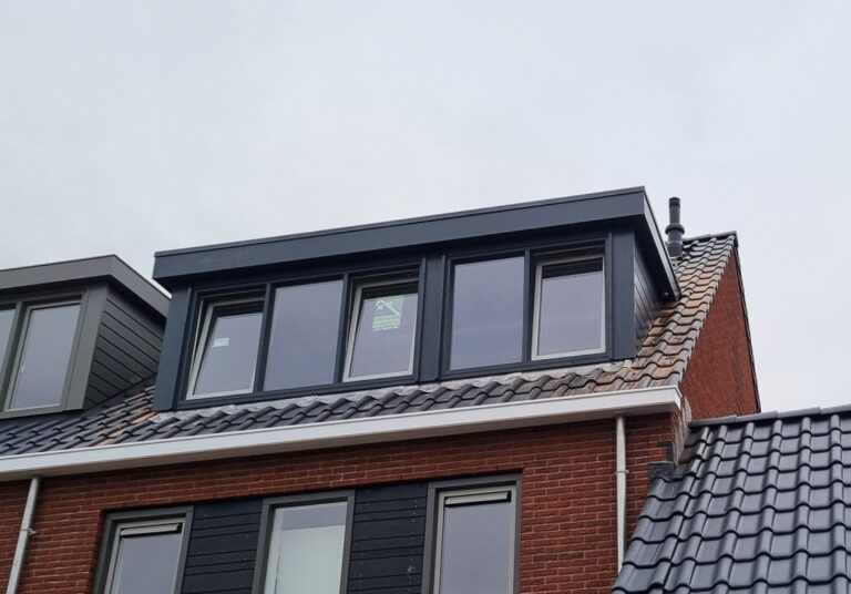 Kunststof met houtnerf  Dakkapel met plat dak – Heerhugowaard 4