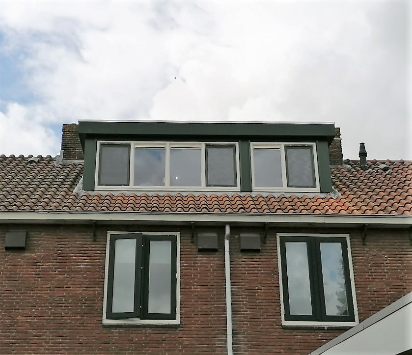 Kunststof met houtnerf  Dakkapel met plat dak – Halfweg 3
