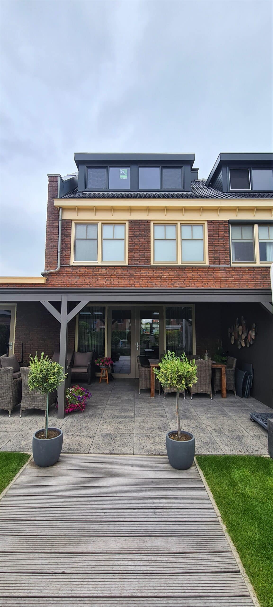 Kunststof met houtnerf  Dakkapel met plat dak – Heerhugowaard 3