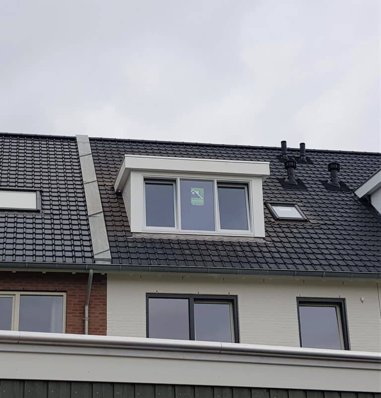 Kunststof met houtnerf  Dakkapel met plat dak – Weesp 4