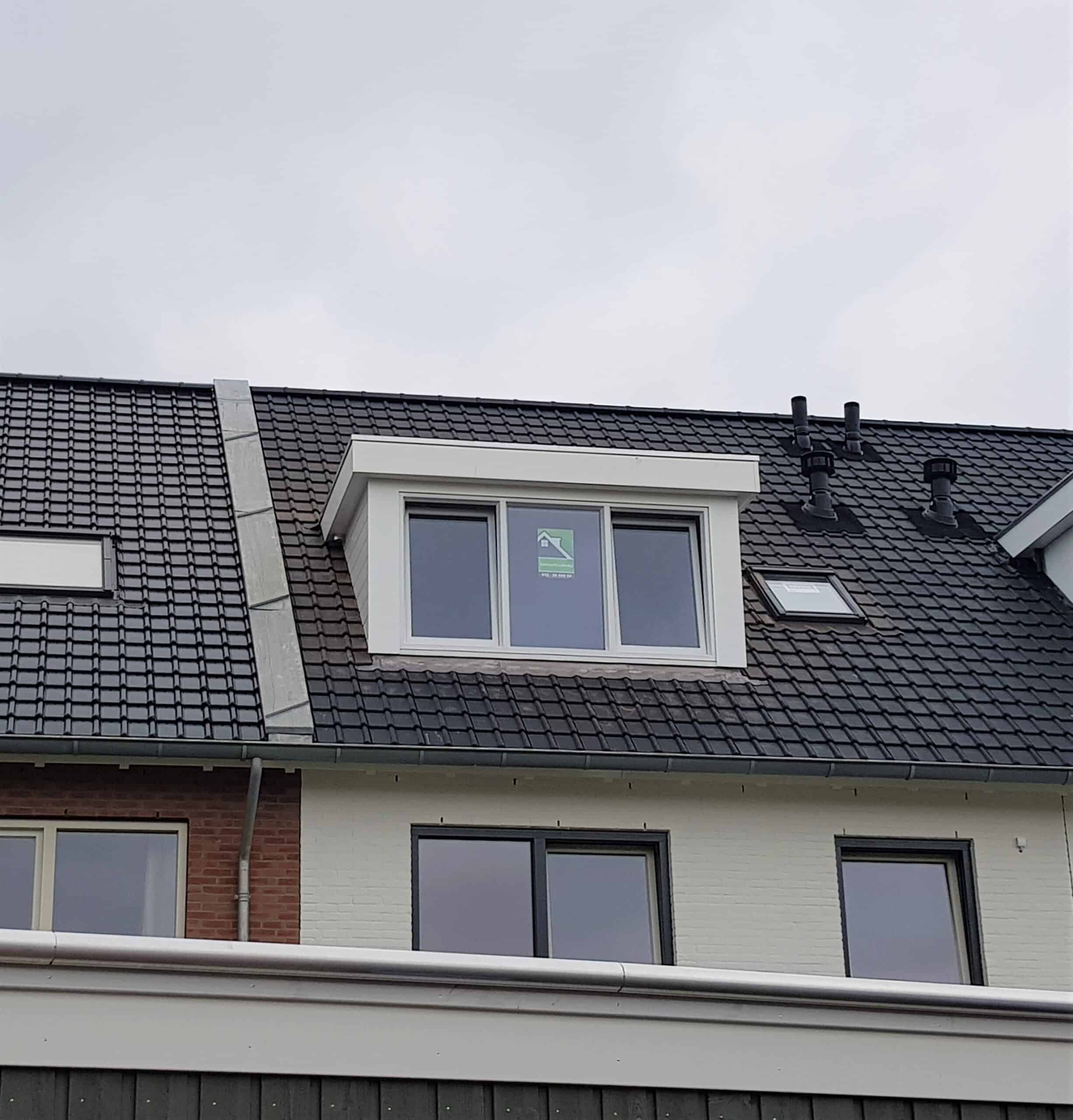 Kunststof met houtnerf  Dakkapel met plat dak – Weesp 4