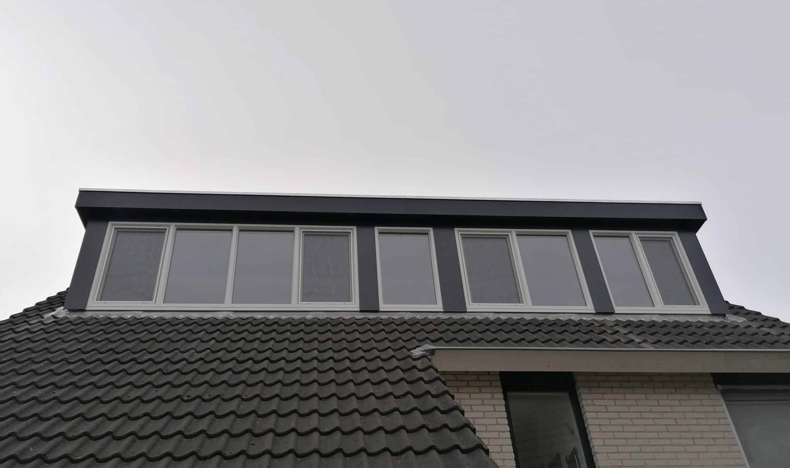 Kunststof met houtnerf  Dakkapel met plat dak – Alkmaar 3