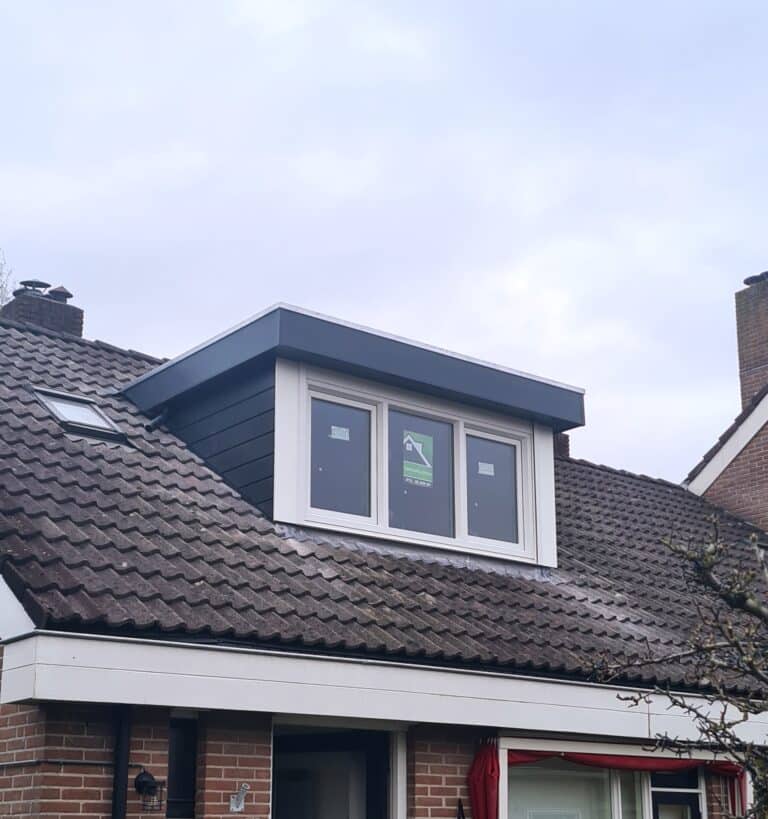 Kunststof met houtnerf  Dakkapel met plat dak – Wervershoof 4