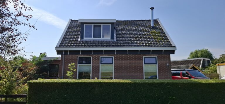 Kunststof met houtnerf  Dakkapel met plat dak – Anna Paulowna 3