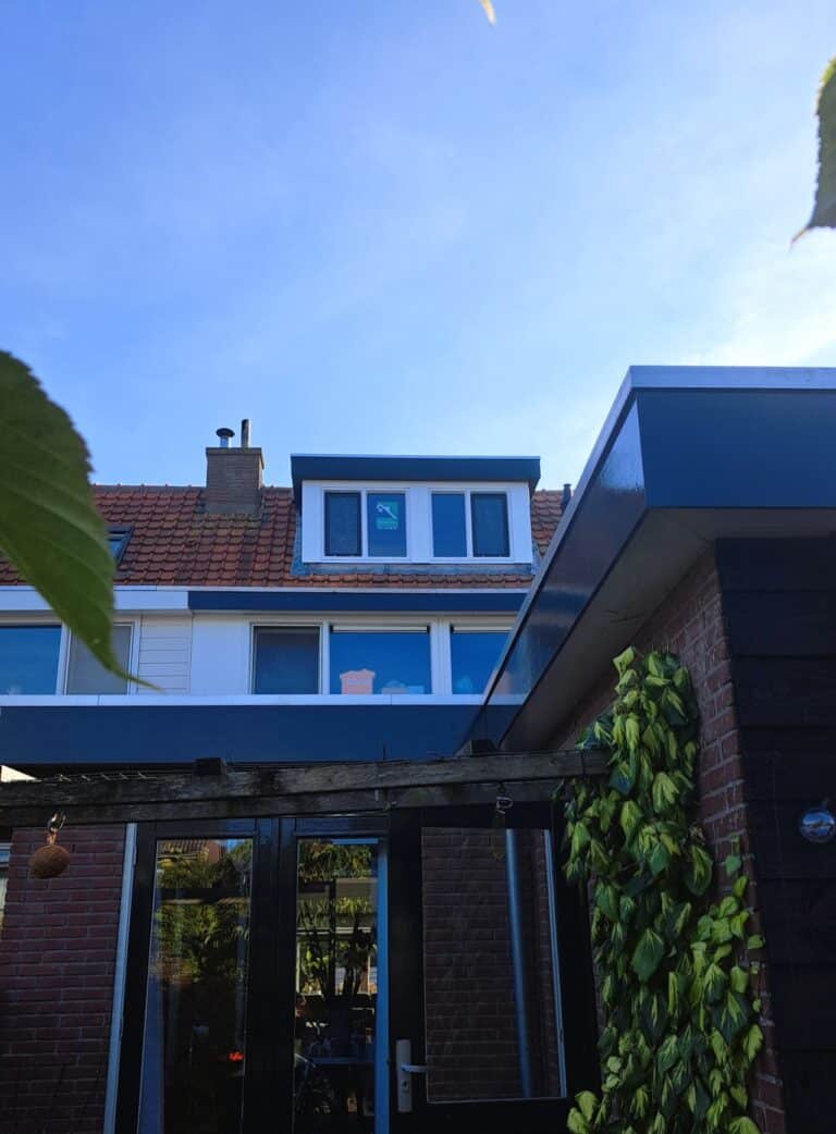 Kunststof met houtnerf  Dakkapel met plat dak – Wormer 3