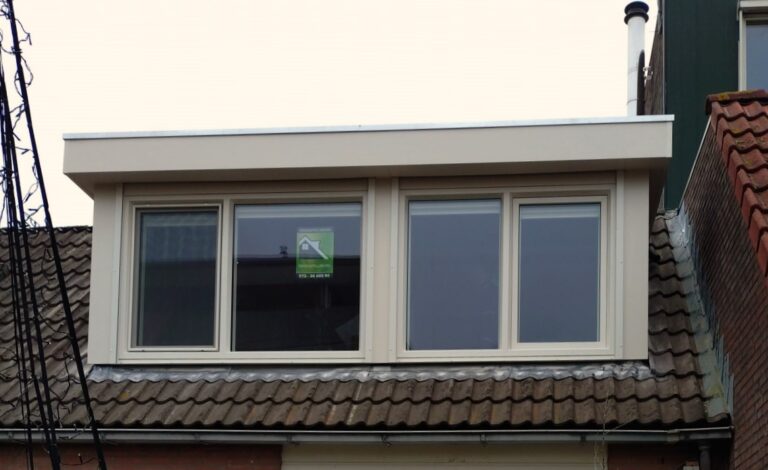 Kunststof met houtnerf  Dakkapel met plat dak – Heerhugowaard 3