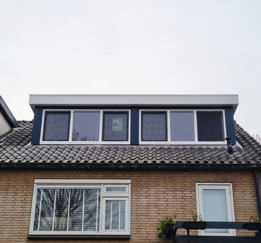 Kunststof met houtnerf  Dakkapel met plat dak – Bennebroek 3