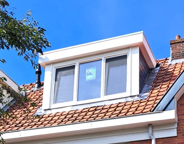 2071CR - Dakkapel met plat dak - Santpoort-Noord