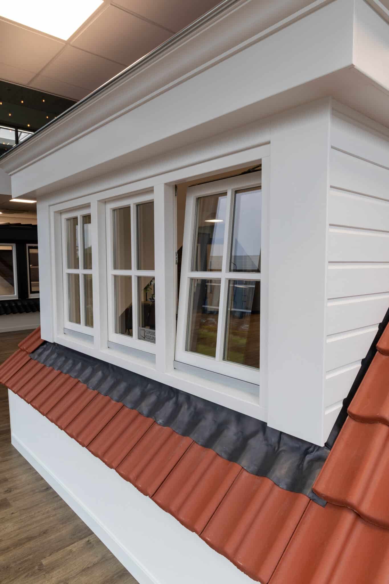 Afgeronde zinken daktrim