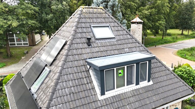 1935BV - Dakkapel met plat dak - Egmond-binnen