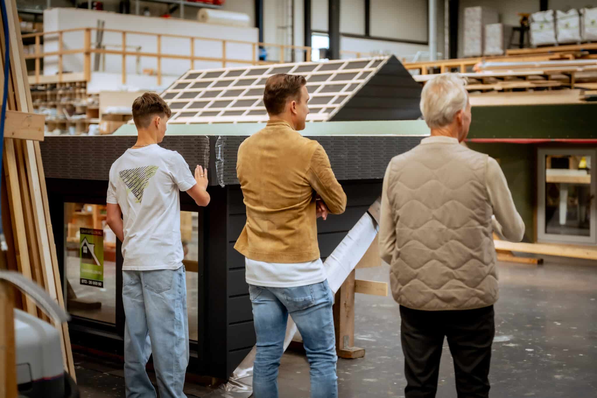 Isolatie dakkapel rondleiding werkplaats