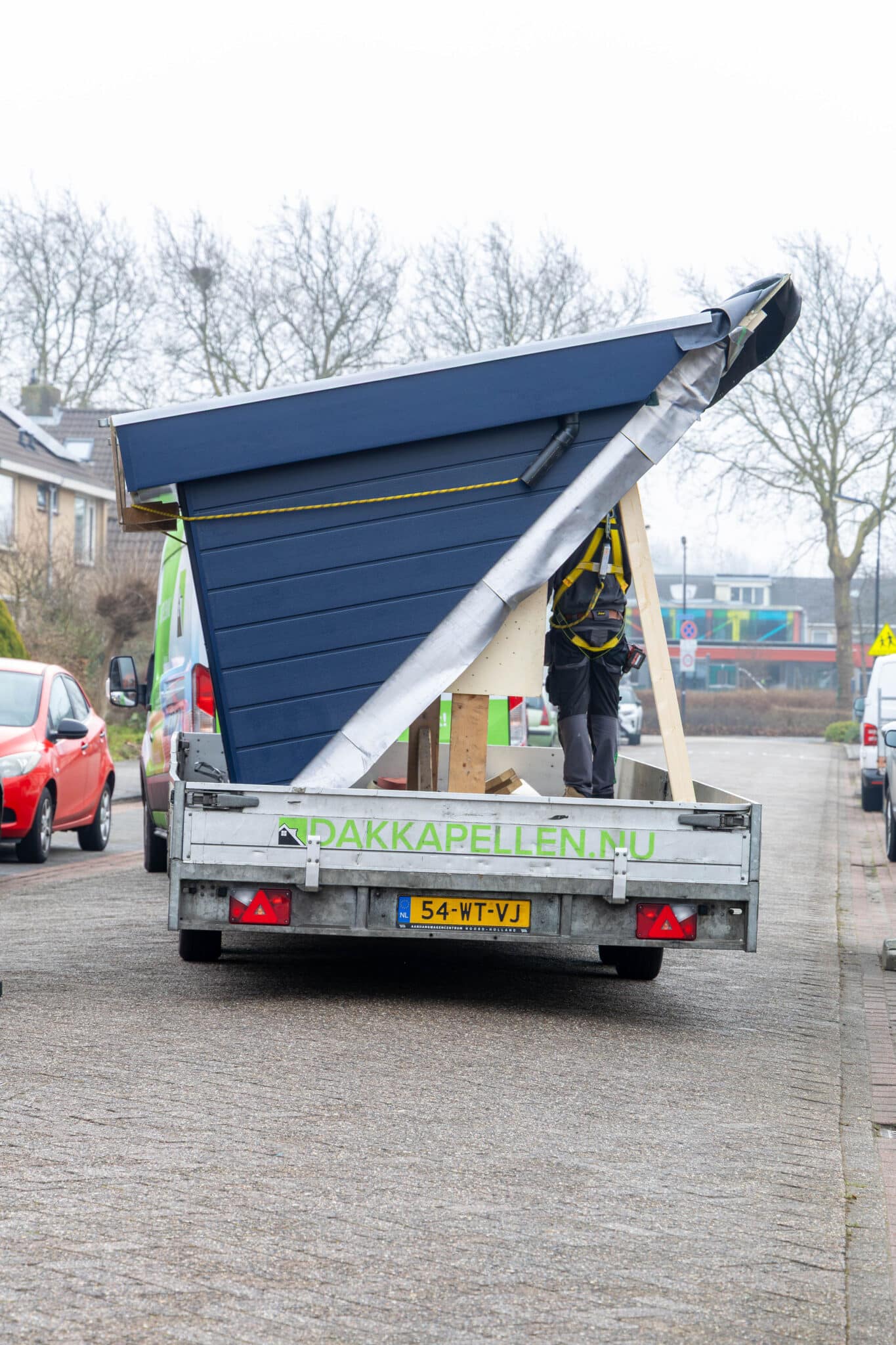 Aankomst dakkapel bij familie van Dam