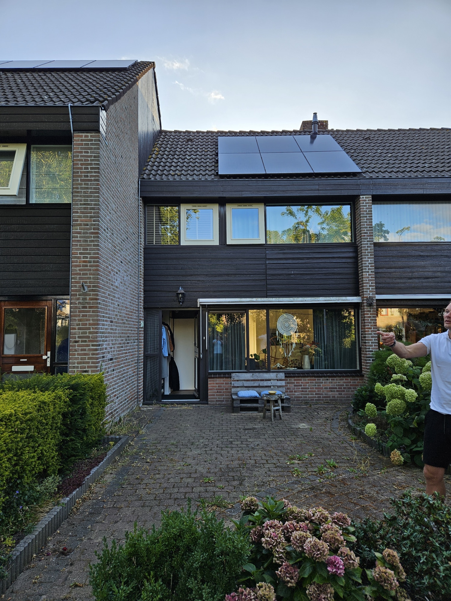 Oude dakkapel voor vervanging