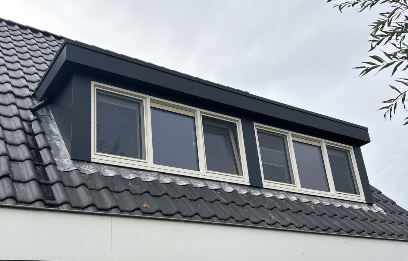 1841JB - Dakkapel met plat dak - Stompetoren
